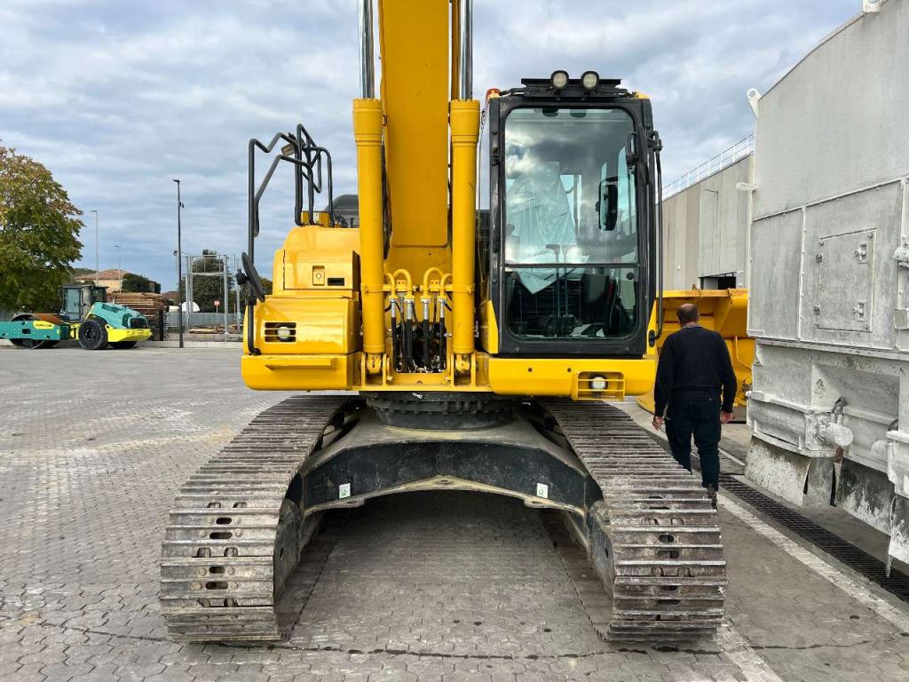Komatsu PC210NLC-11E0 Foto 3