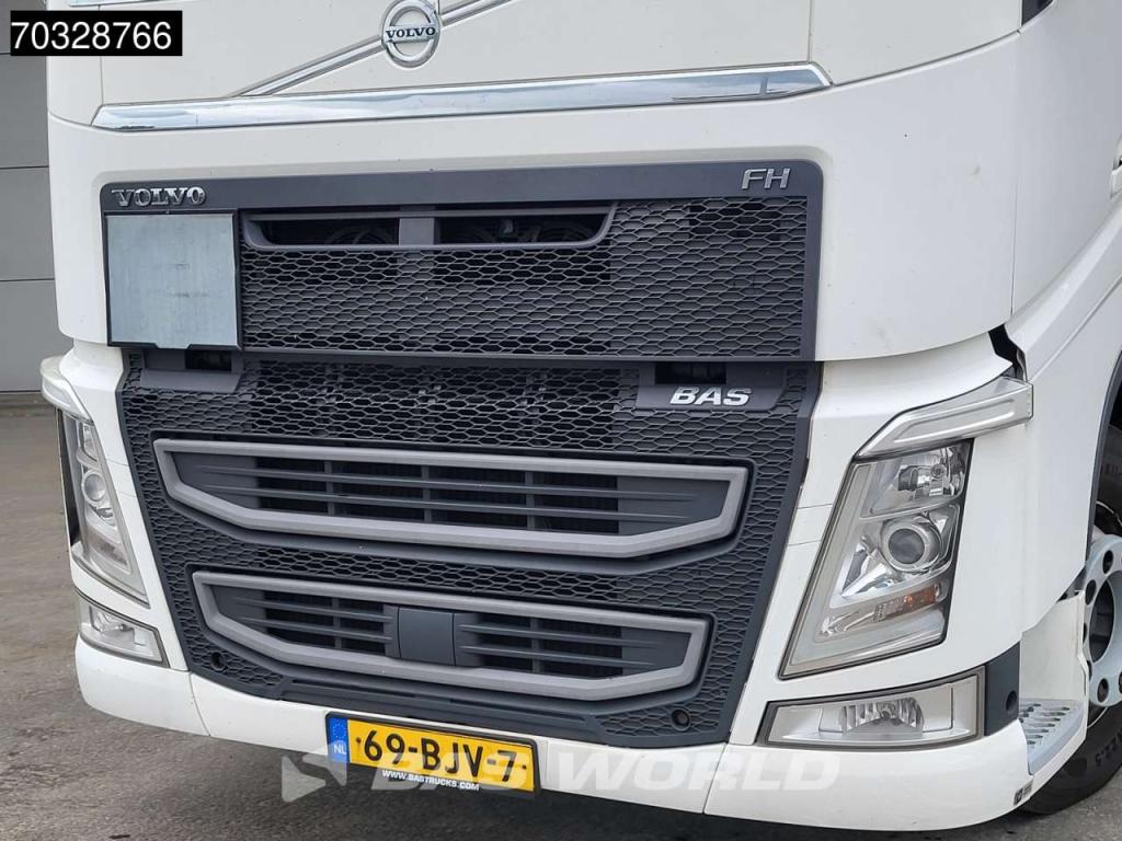 Volvo FH 500 4X2 XL 2xTanks Xenon I-ParkCool Leder Foto 15