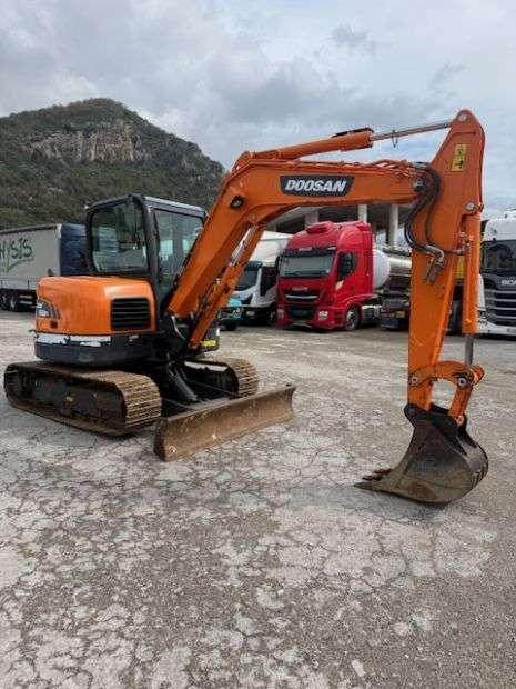Doosan DX62R Foto 2
