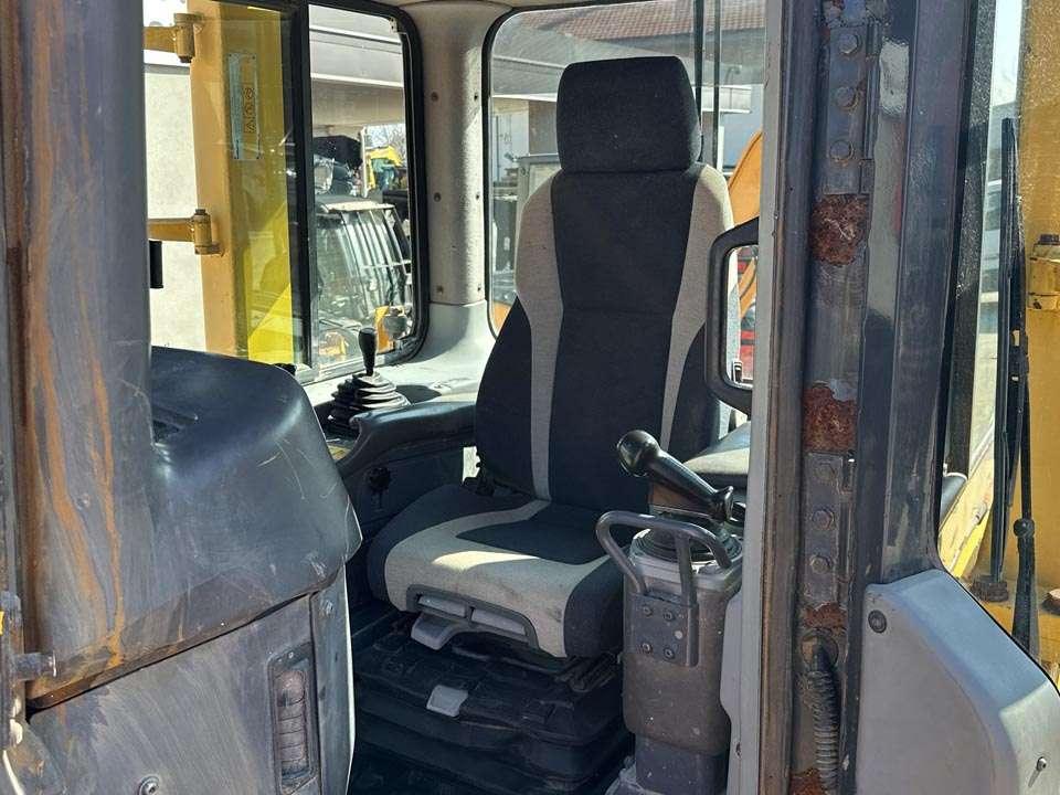 Komatsu D61PX Foto 14
