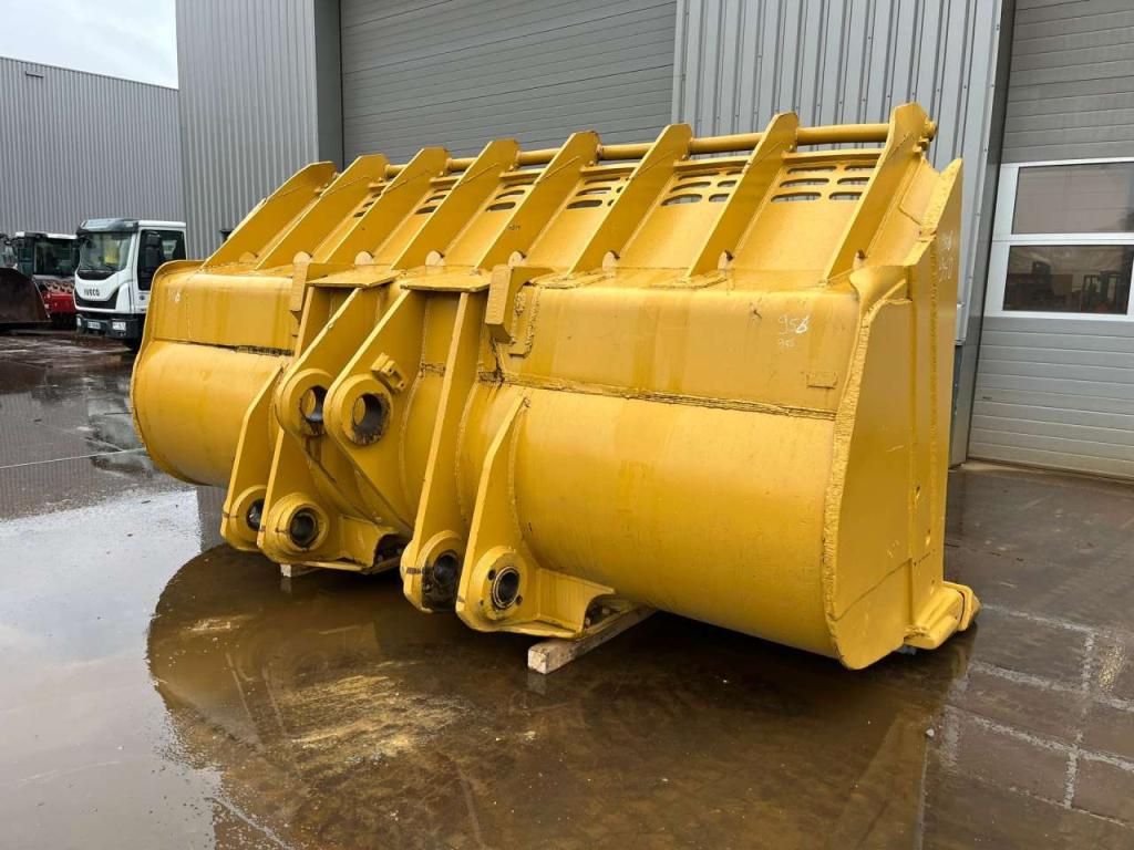Caterpillar Bucket 990 Foto 4
