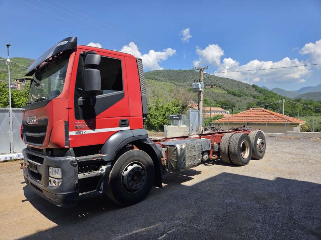 Iveco STRALIS AD 260S31 Foto 8