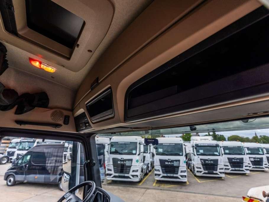 Mercedes-Benz ACTROS 2646 LS + HYDR. Foto 18