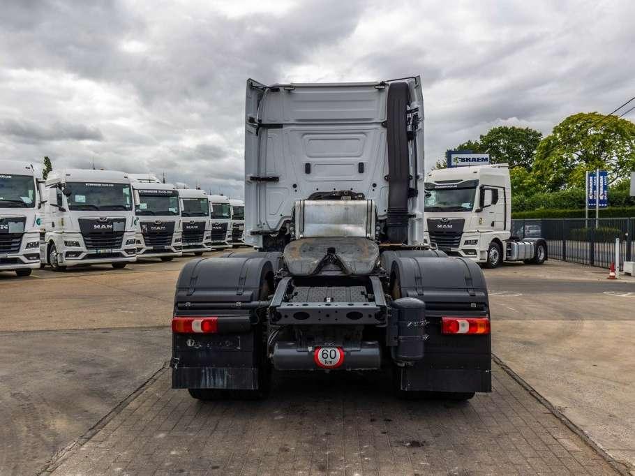 Mercedes-Benz ACTROS 2646 LS + HYDR. Foto 4