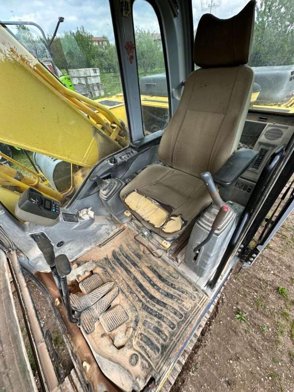 New Holland 305 Foto 7
