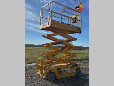 Haulotte Compact 10 vendida por Makiboom Slu