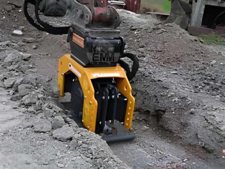 EMM Piastra vibrante escavatore 1,5 / 4 ton Foto 3