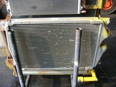 Radiador para New Holland E 385 vendida por PRV Ricambi Srl