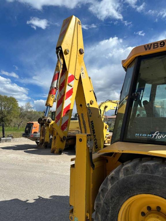 Komatsu WB97R Foto 8