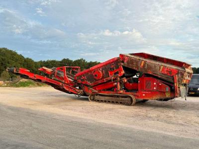 Terex Finlay 883T - 2 Side Conveyor / Auto Greasing vendida por Boss Machinery