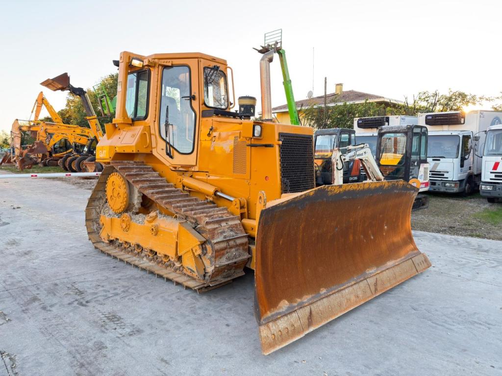 Caterpillar D5H Foto 2