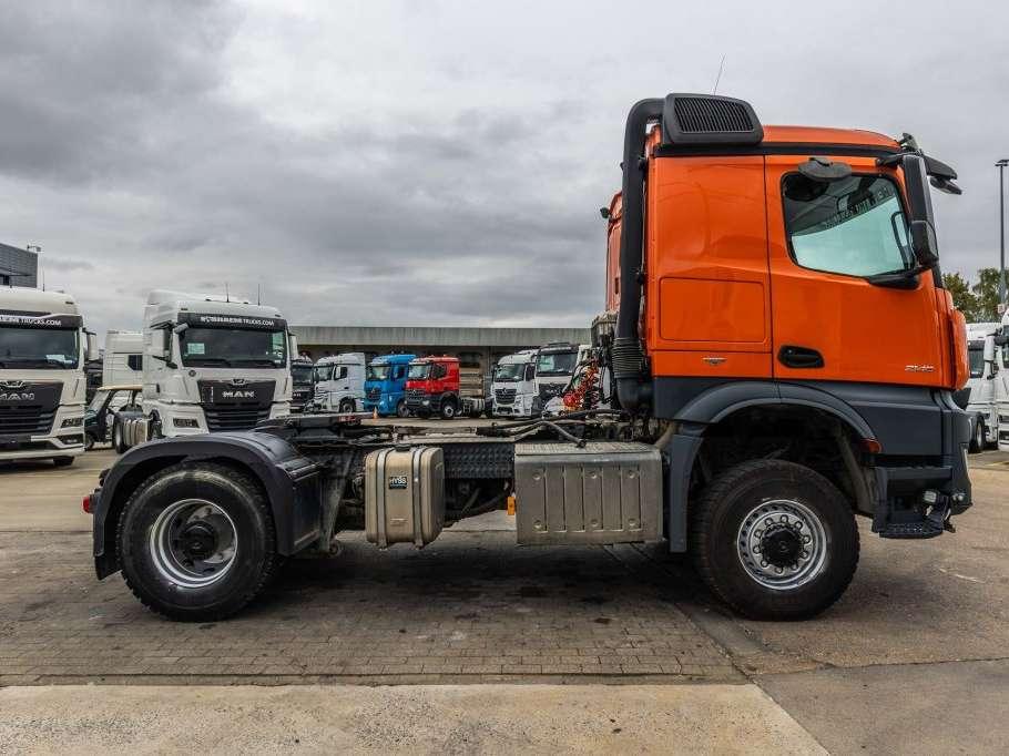 Mercedes-Benz AROCS 2145 - 4X4 Foto 3