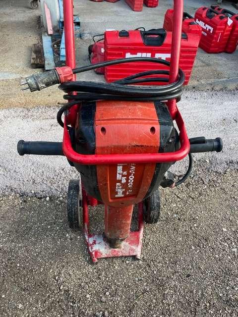 Hilti TE 3000 AVR Foto 1