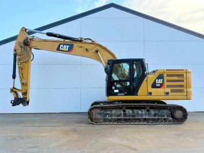 Caterpillar 323 - Next Gen - Hammer Lines / Quick Coupler vendida por Boss Machinery