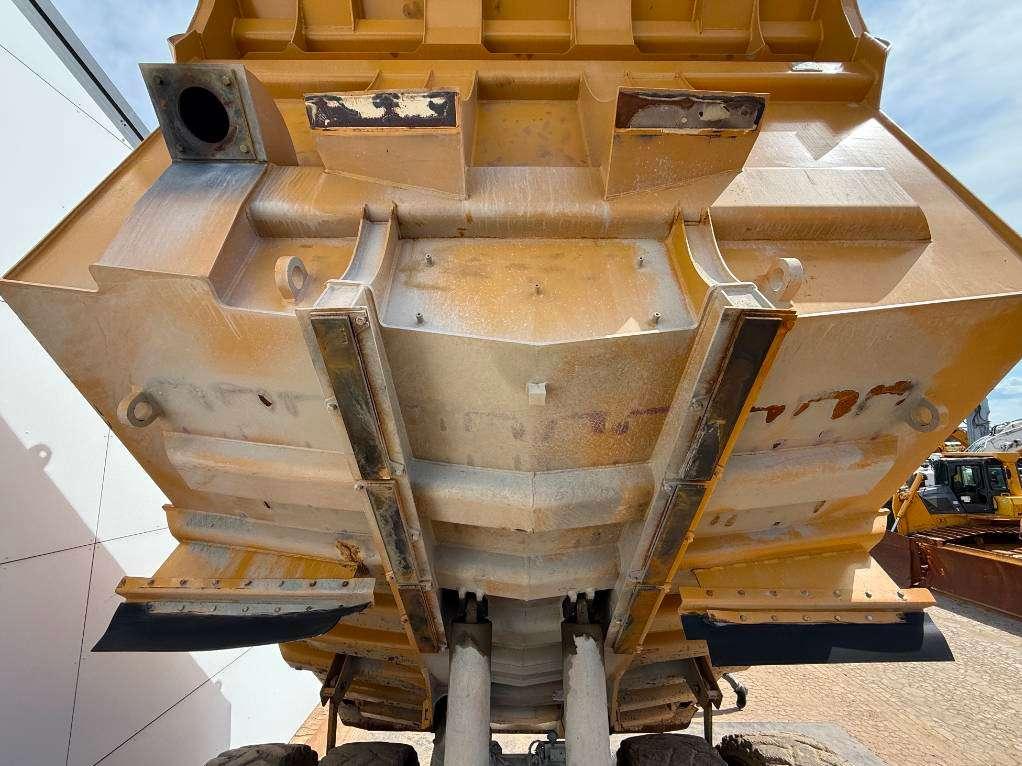 Caterpillar 772G - Automatic Greasing / Body Heating Foto 27