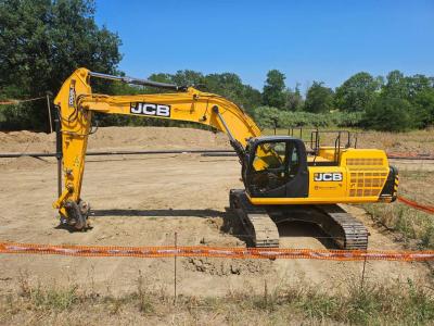 JCB JS 300 vendida por Piolanti srl