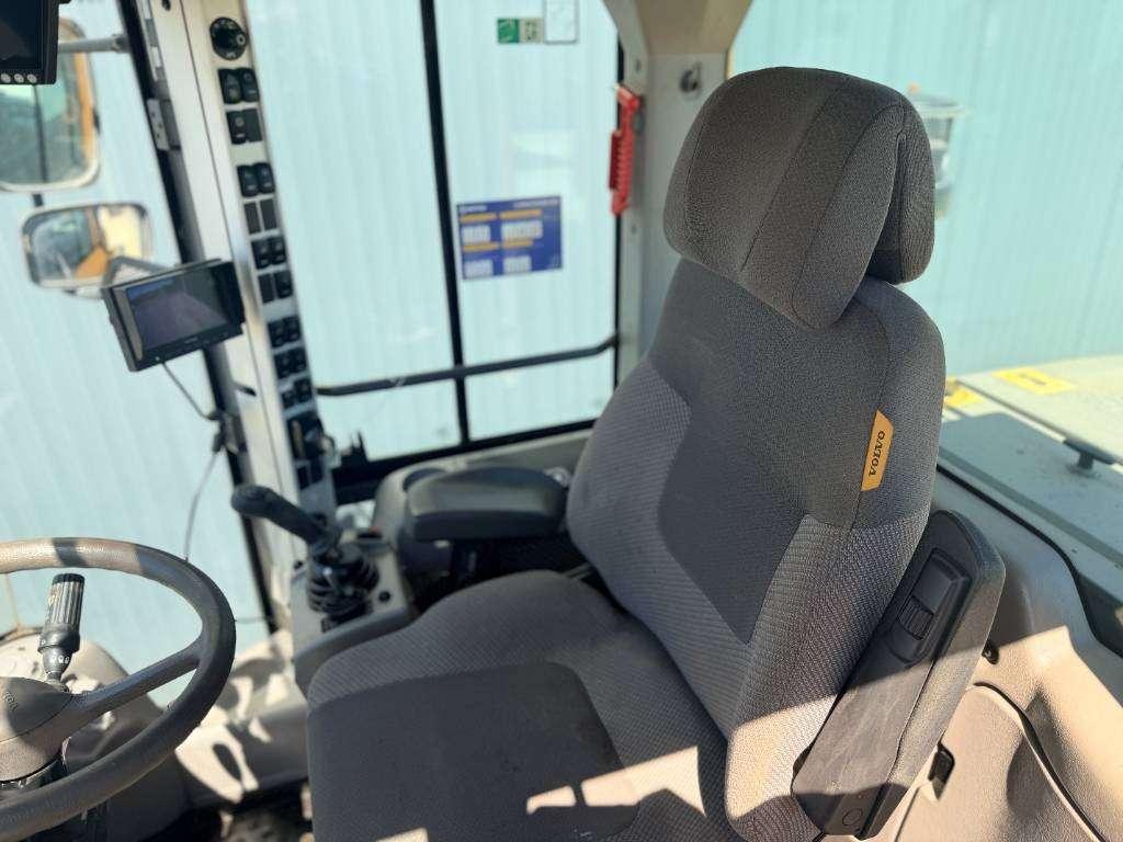 Volvo L90G Foto 16