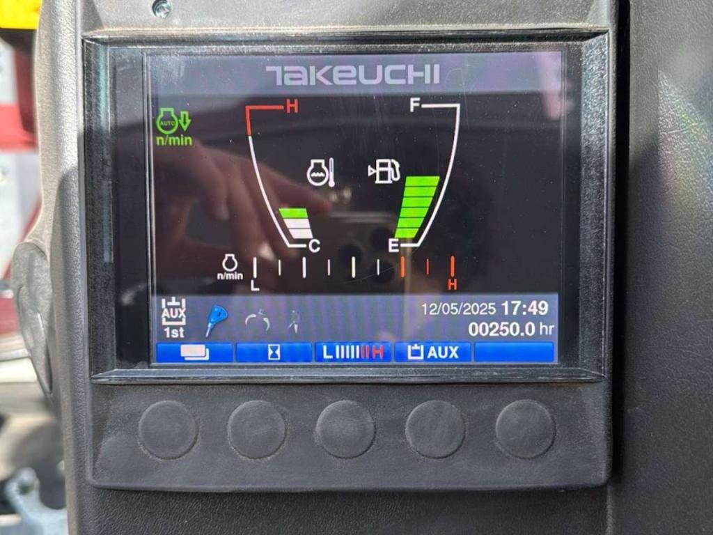Takeuchi TB240 Foto 4