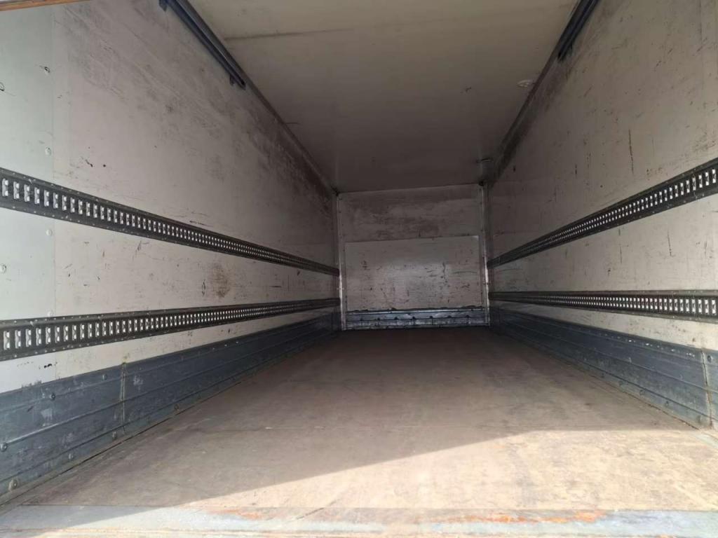 Iveco EUROCARGO CUBE 120-220 Foto 18