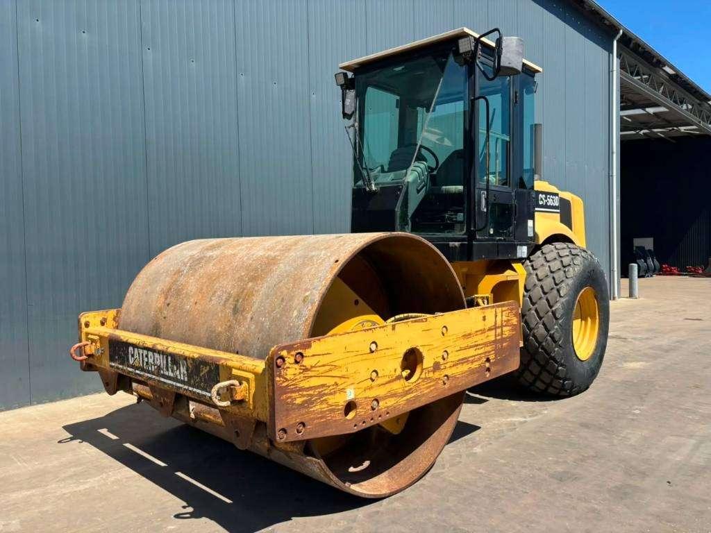 Caterpillar CS563D Foto 1