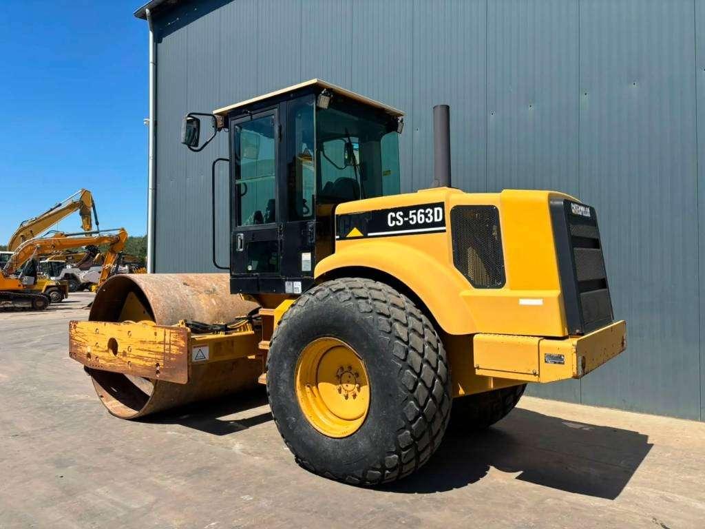 Caterpillar CS563D Foto 2