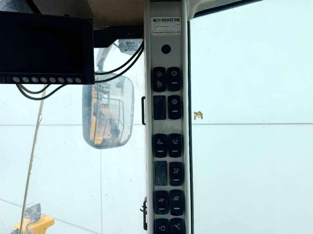 Volvo L150H - High-tip Bucket / Backup Camera Foto 12