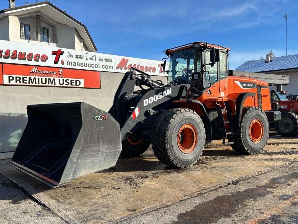 Doosan DL300-5 Foto 1