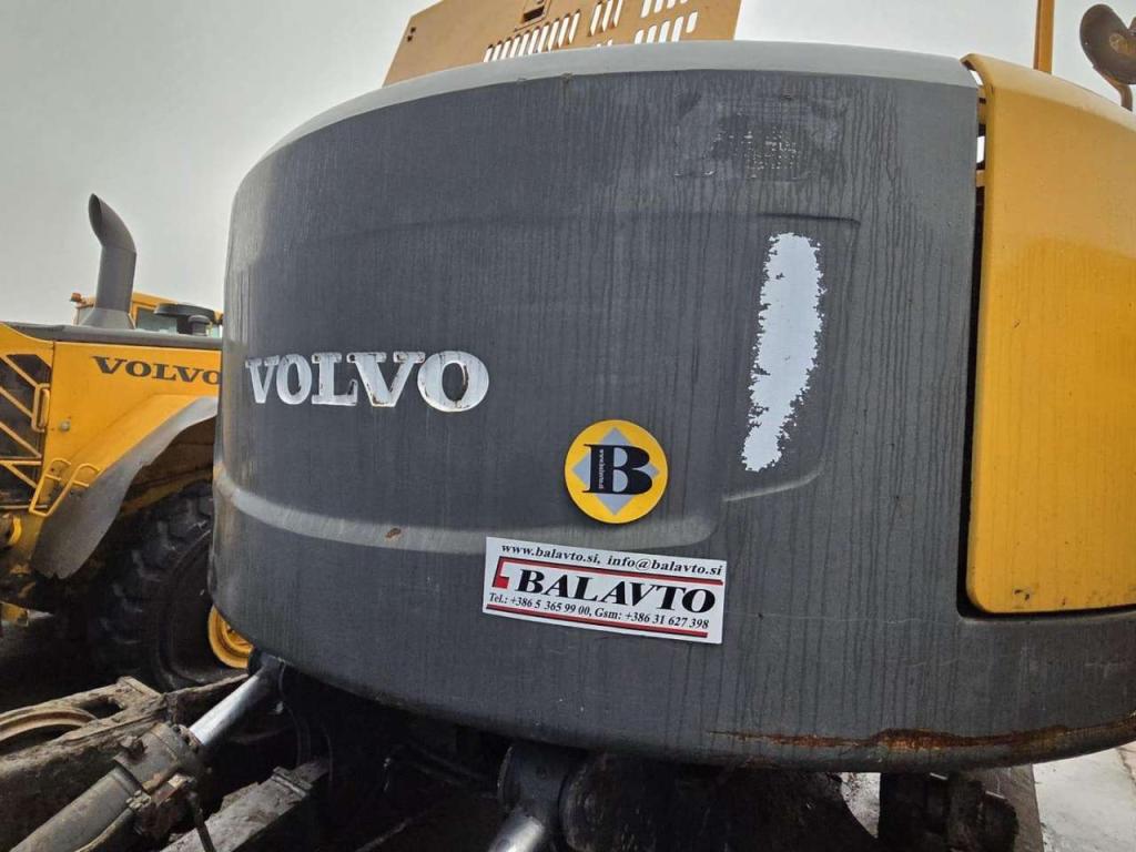 Volvo counterweight 14576476 for Volvo ECR235C L Foto 3