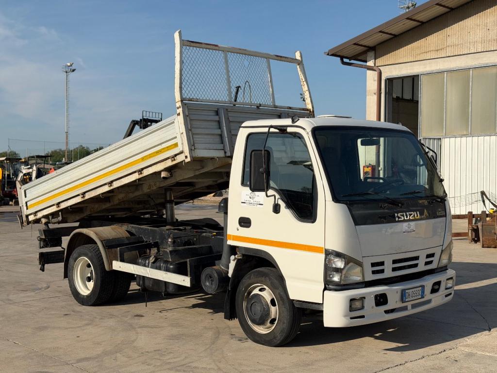 Isuzu NQR 175 75 Foto 1