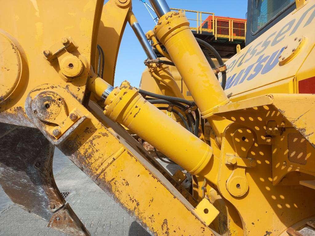 Komatsu D275A-5R (EXW - Abu Dhabi) Foto 9