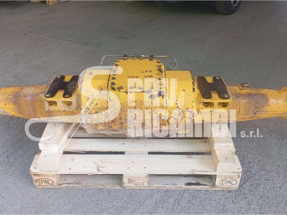Eje delantero para Komatsu WA 320 Foto 1
