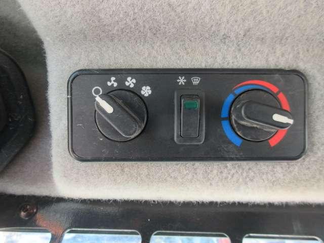 Bobcat T76 HF Foto 19