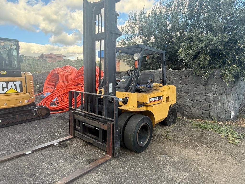 Caterpillar DP45K Foto 2