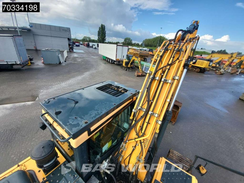 Hyundai HX220 L Foto 10