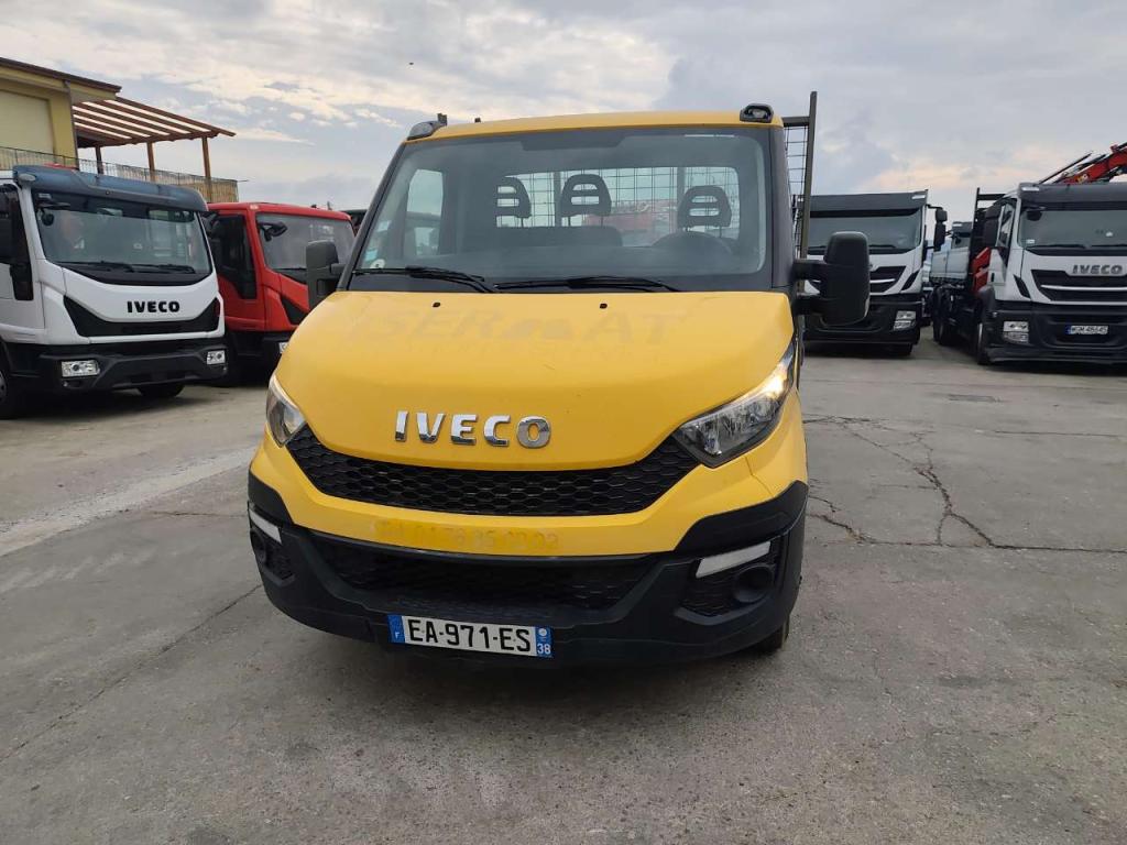 Iveco DAILY 35-130 Foto 15