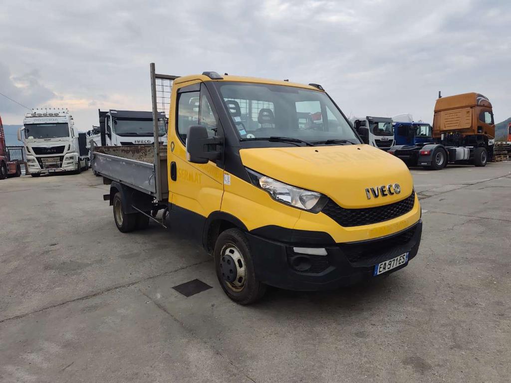 Iveco DAILY 35-130 Foto 17