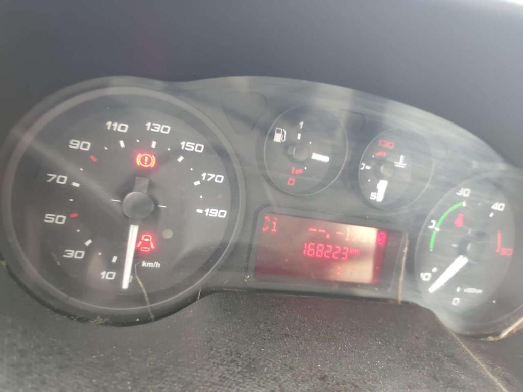 Iveco DAILY 35-130 Foto 22