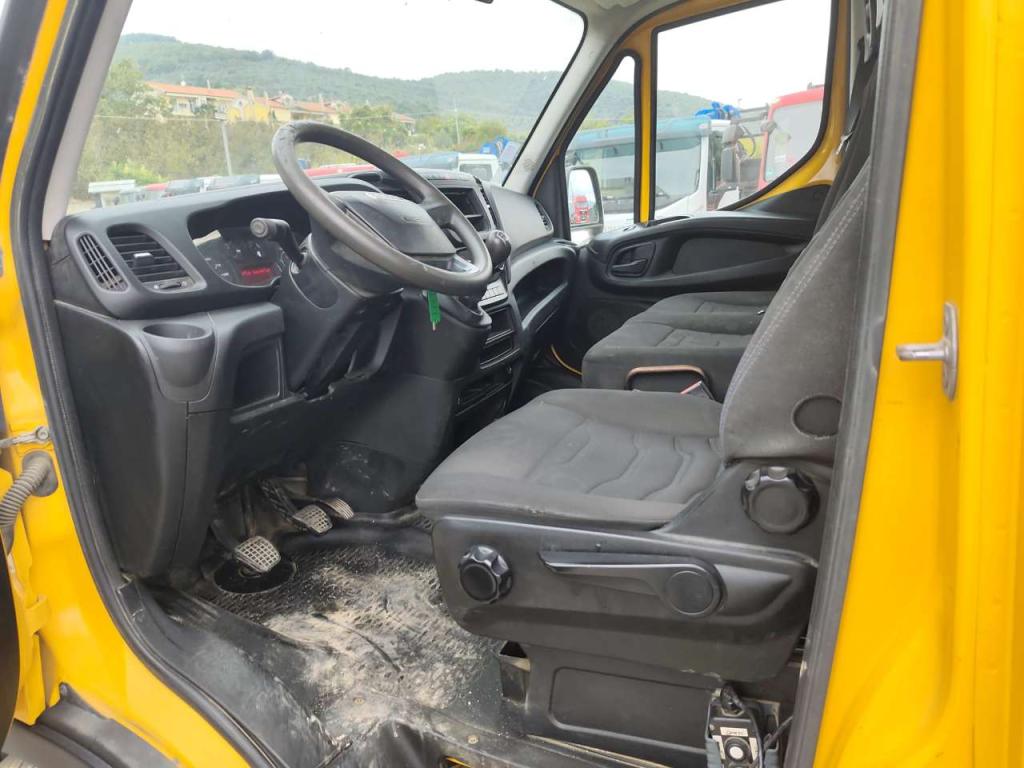 Iveco DAILY 35-130 Foto 26