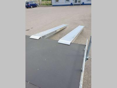 Coppia di rampe in alluminio Lunghezza 4.000 mm - Portata 2.500 kg vendida por Progetto Rampe