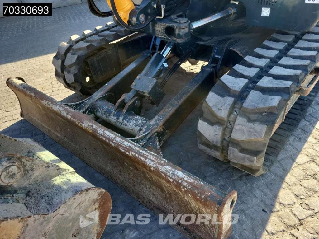 Hyundai R80 CR-9A A/C - 3 Buckets Foto 17