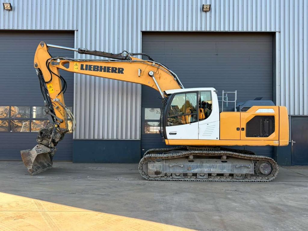 Liebherr R922LC Foto 1