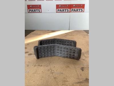 Soportes de plataforma para Hitachi ZX160LC vendida por Massucco T. Srl Area Ricambi