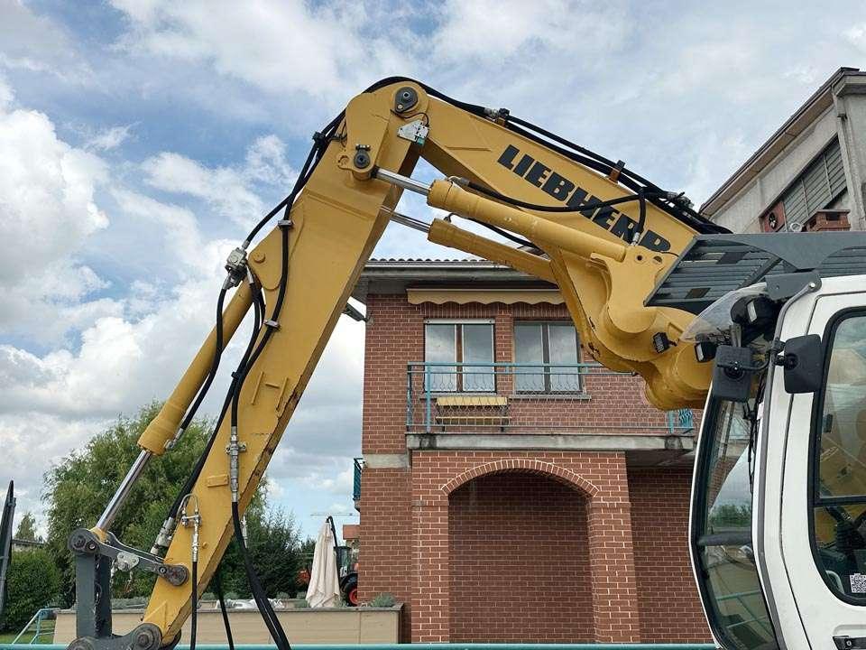 Liebherr R317 Litronic Foto 7