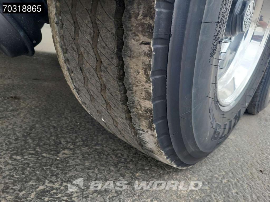 Kässbohrer STB 3 axles Gülle Waste Liftachse Foto 17