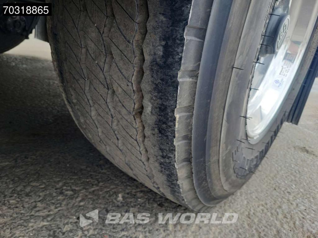 Kässbohrer STB 3 axles Gülle Waste Liftachse Foto 19