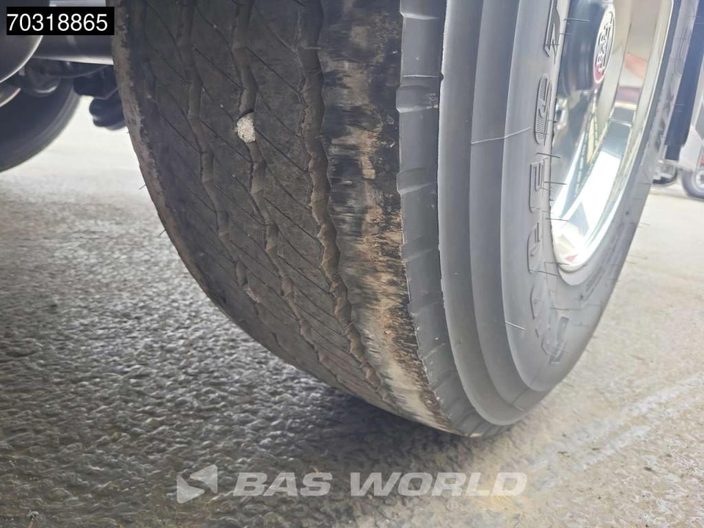 Kässbohrer STB 3 axles Gülle Waste Liftachse Foto 21