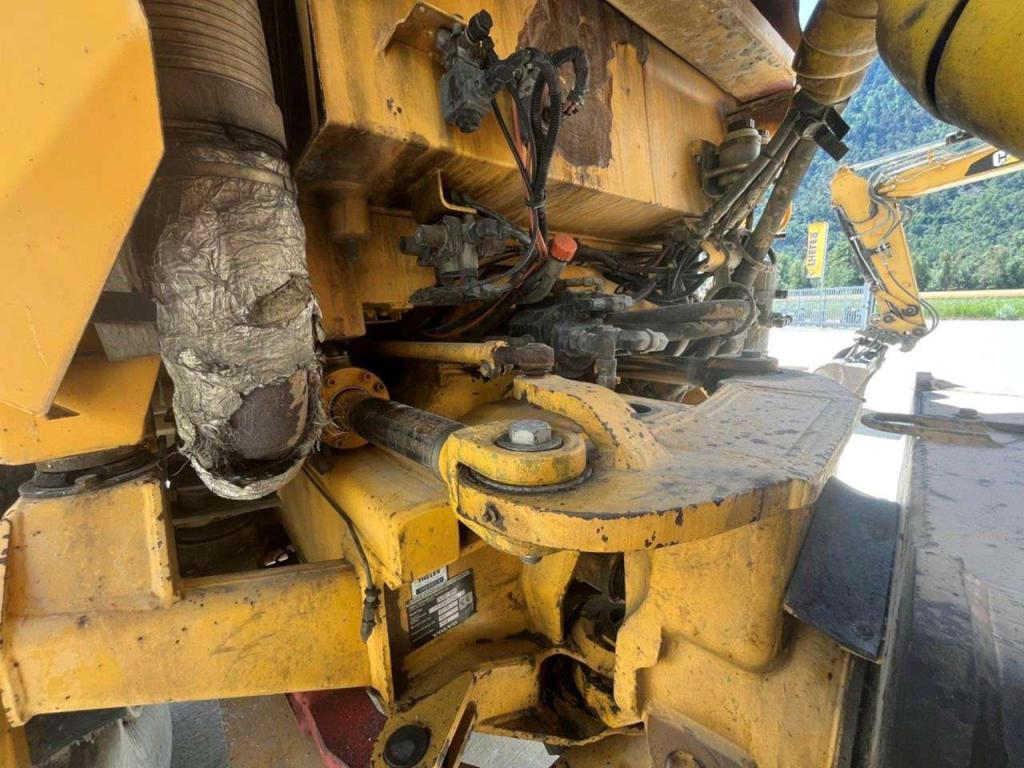 Volvo A25C 6x6 Foto 8