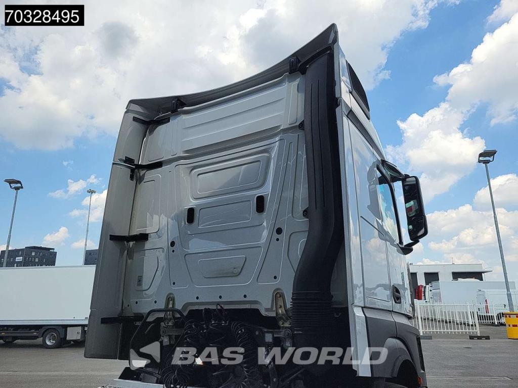 Mercedes-Benz Actros 1845 4X2 Retarder Standklima ACC Navi Foto 11