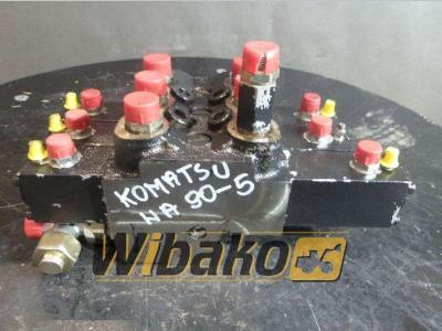 Komatsu WA 90-5 vendida por Wibako