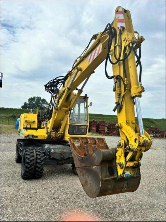 Liebherr A900C Foto 1